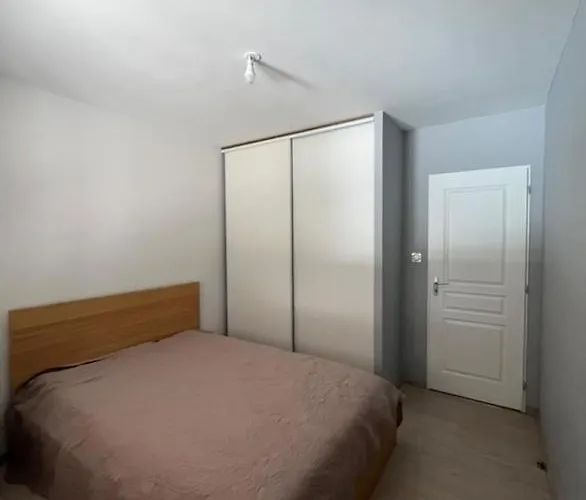 Nyaraló Dans Les Pyrenees -option Piscine En Ete Chaum