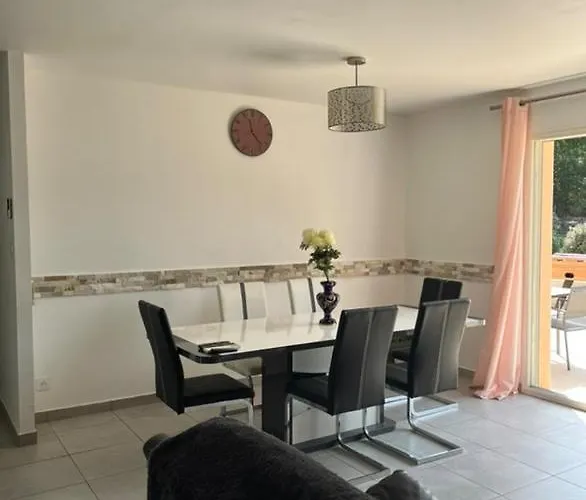 Dans Les Pyrenees -option Piscine En Ete * Chaum