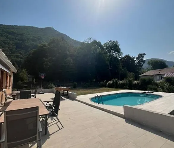 Nyaraló Dans Les Pyrenees -option Piscine En Ete Chaum