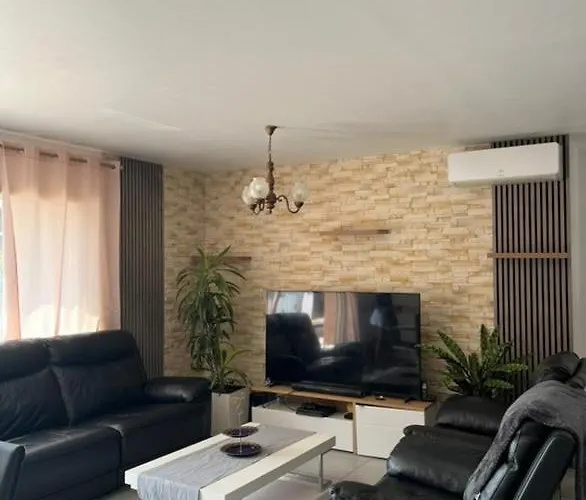 Nyaraló Dans Les Pyrenees -option Piscine En Ete *